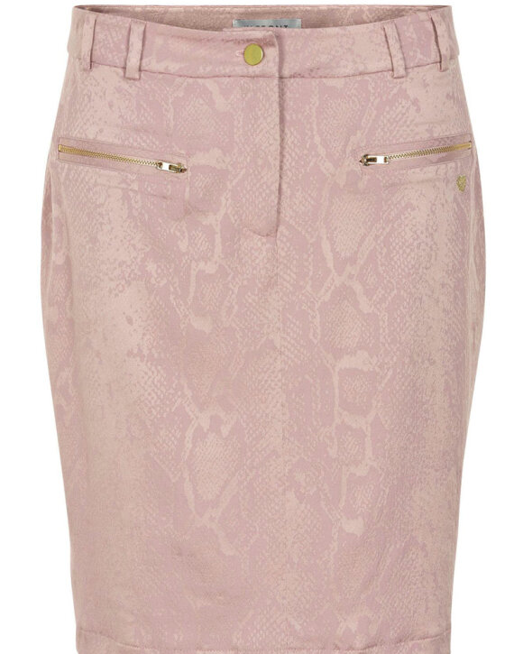 In Front - NEDERDEL IN FRONT In Front - NEDERDEL IN FRONT