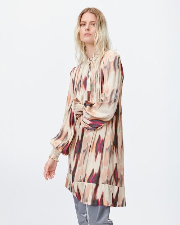 Munthe - LAYOVER KJOLE - MUNTHE Munthe - LAYOVER KJOLE - MUNTHE