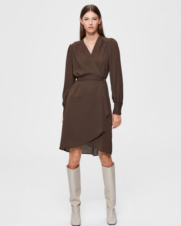 Selected femme hotsell alva wrap dress