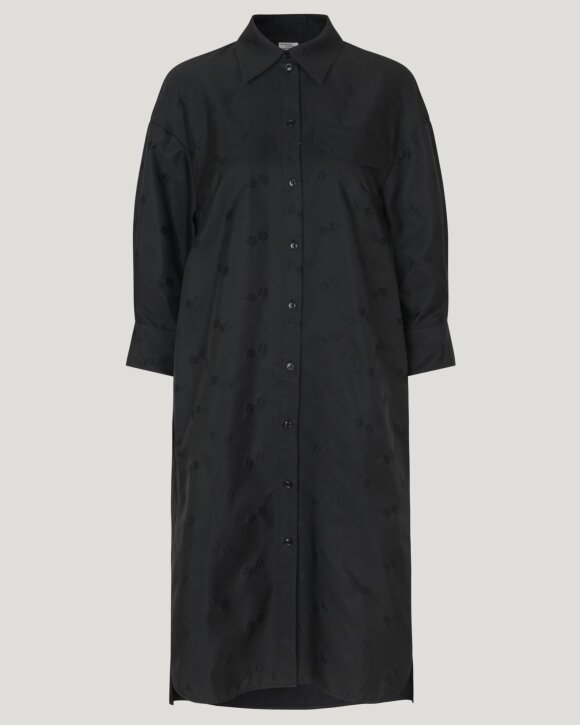 Baum und Pferdgarten - ALIZE KJOLE - BAUM UND PFERDGA