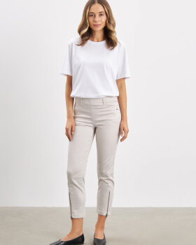BUKS TAYLOR CAPRI -LAURIE