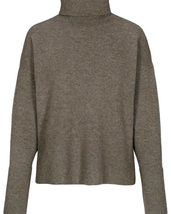 Katag - STRIK 226103921- IN LINEA Katag - STRIK 226103921- IN LINEA