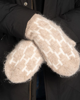 GERA MITTENS - HÉST GERA MITTENS - HÉST